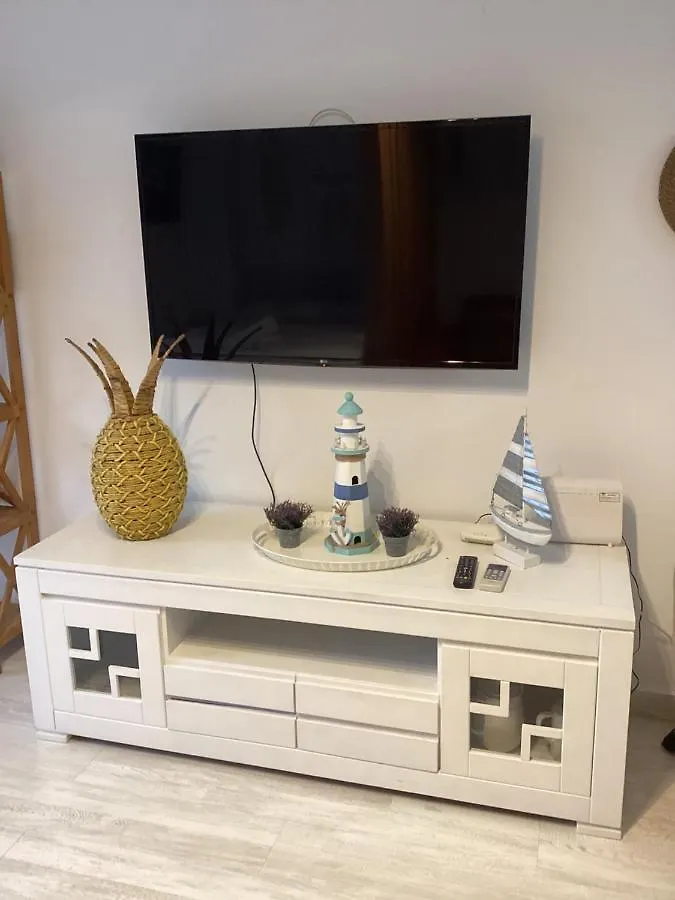 شقة Apartament Yucas Sun&Beach فوينخيرولا